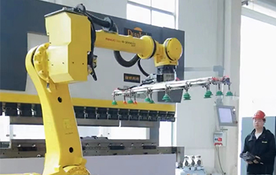 自動折彎單元的機械手的造價有多高