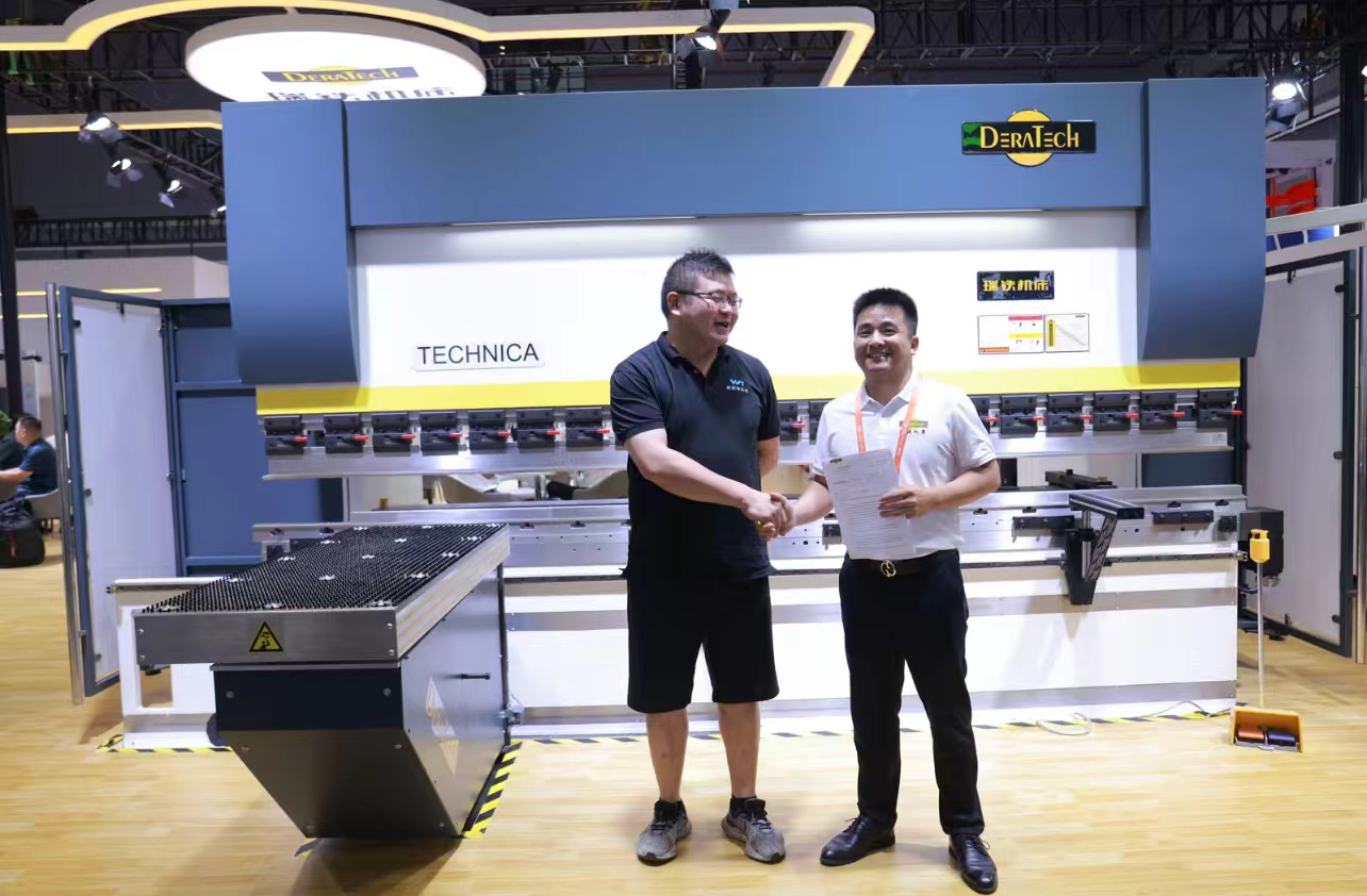 d1705bcda79f2fe9f951baa047bfd9f.jpg d1705bcda79f2fe9f951baa047bfd9f.jpg