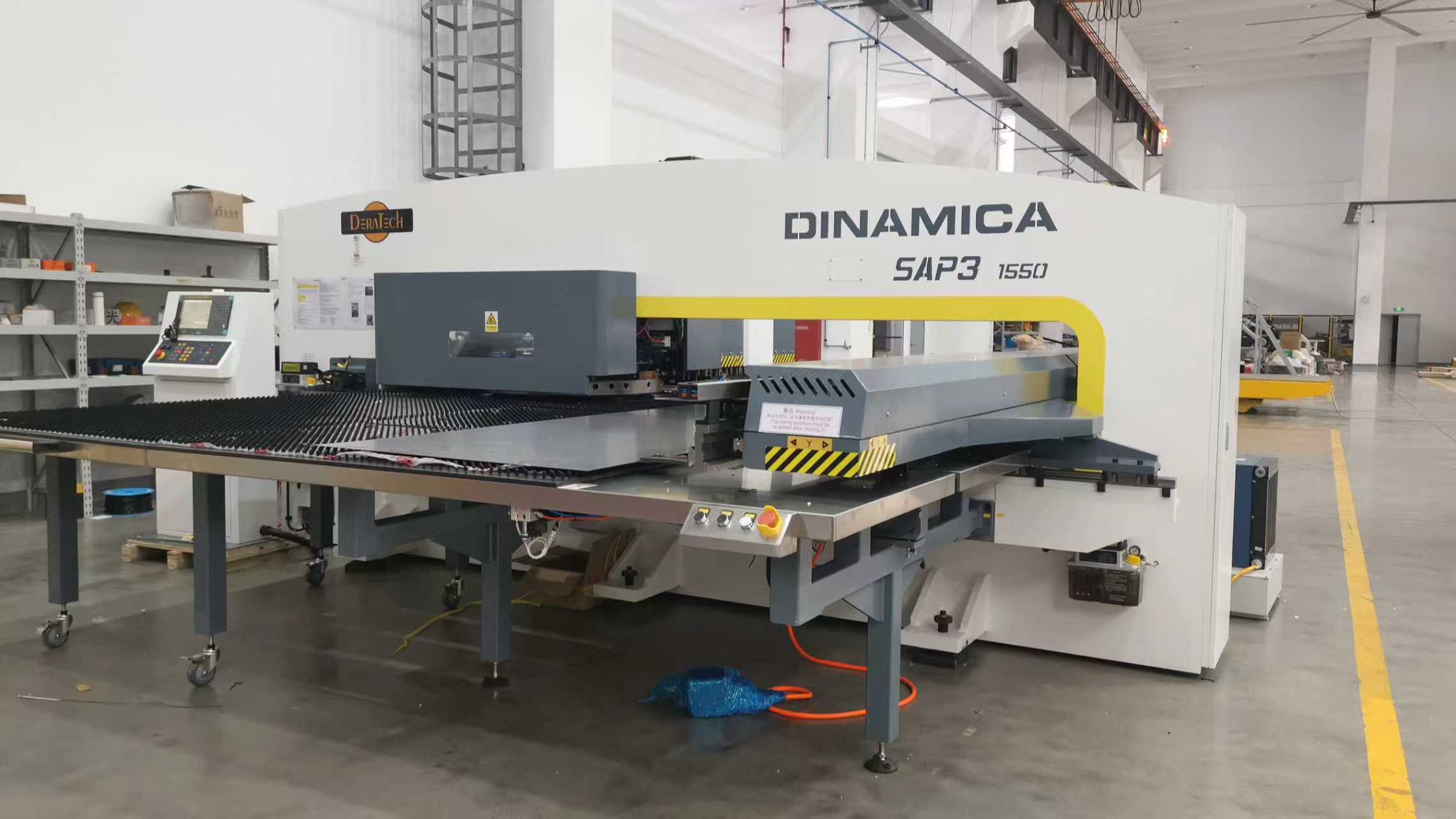 沖剪一體化加工的更優解，瑞鐵機床SAP3 1550沖剪復合機